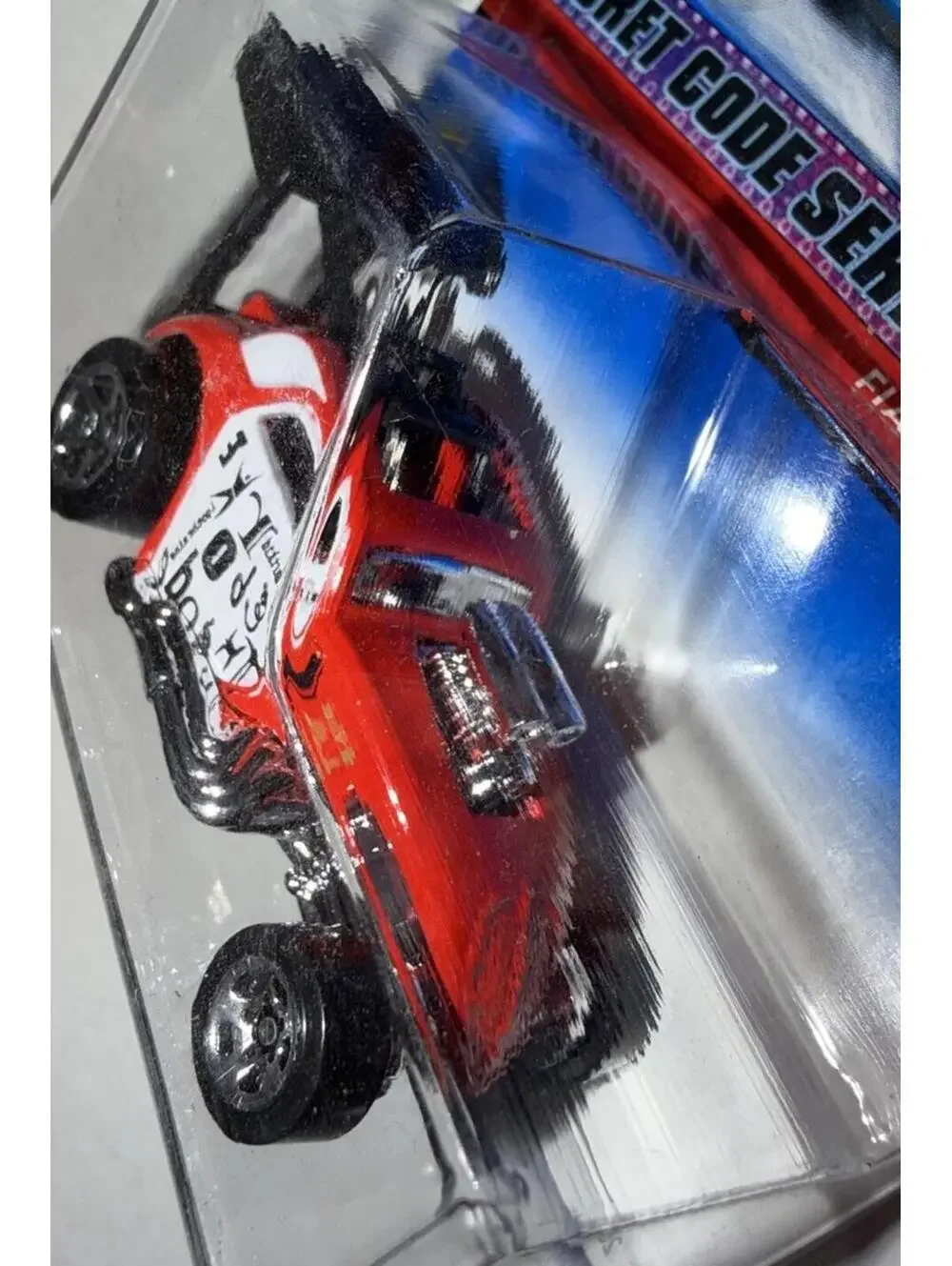 Hot Wheels Secret Code Series Fiat 500C No. 1/4 2000 Collector No. 045 Red